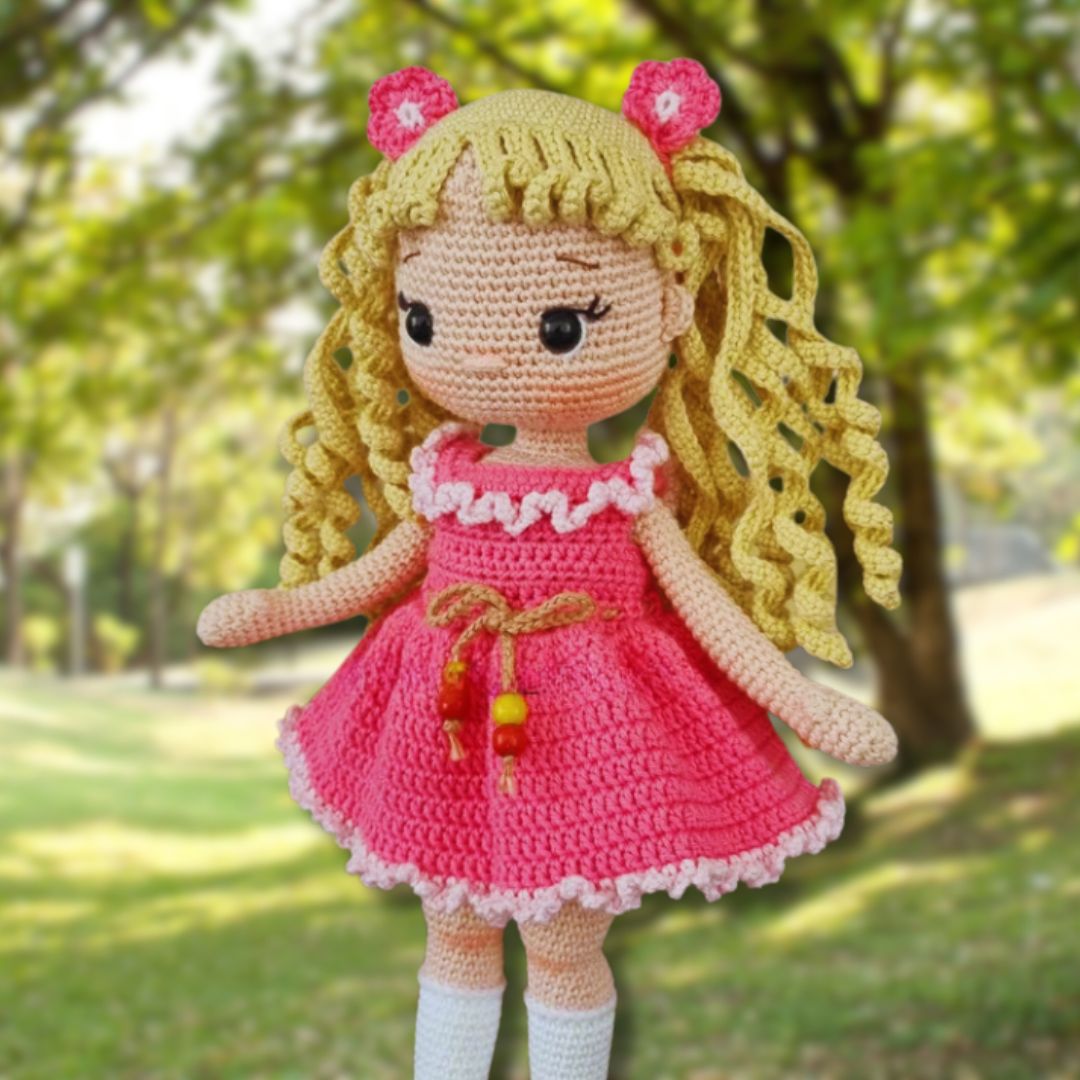 Mimi Modèle de Crochet Amigurumi avec Robe Élégante