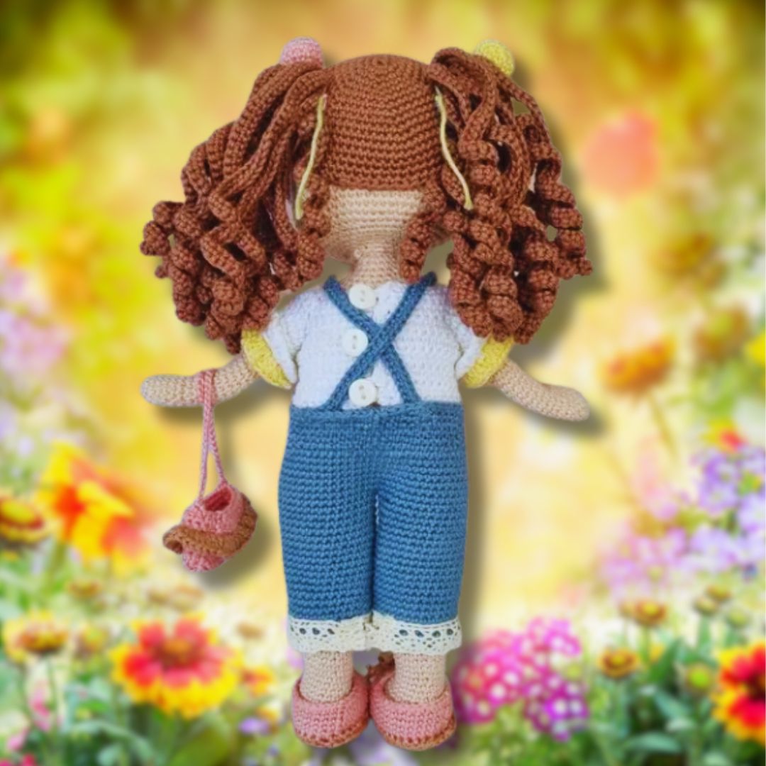 Lili Modèle de Crochet Amigurumi avec Salopette