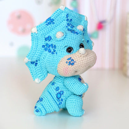 Mignons Dinosaures - Modèle de crochet bébés Tricératops - Patron du Crochet